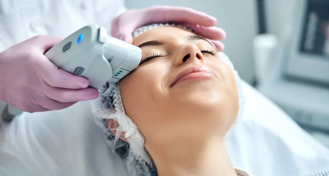 Ultherapy vs. Sofwave™: What’s the Difference Between These Non-Invasive Skin Tightening Treatments?